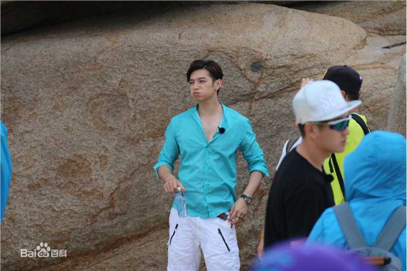 辰亦儒(Calvin)活动照壁纸壁纸