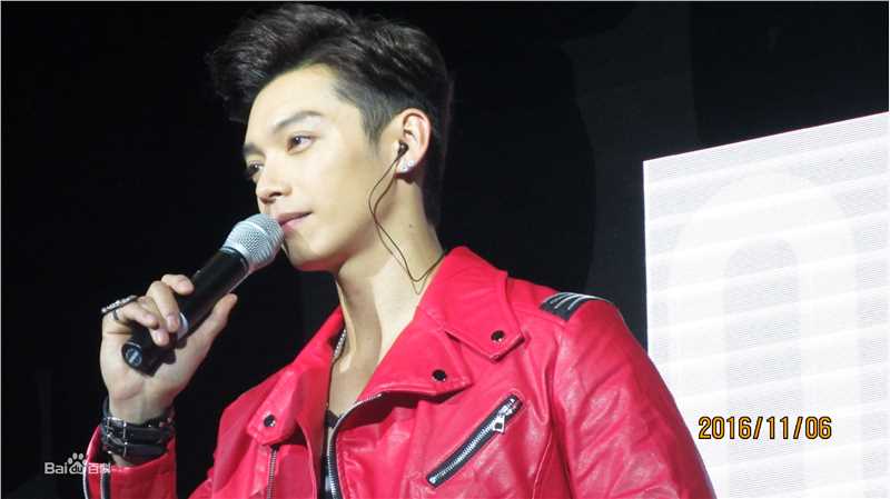 辰亦儒(Calvin)活动照壁纸壁纸