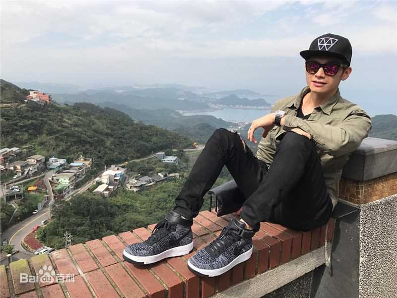 辰亦儒(Calvin)生活照图片图册