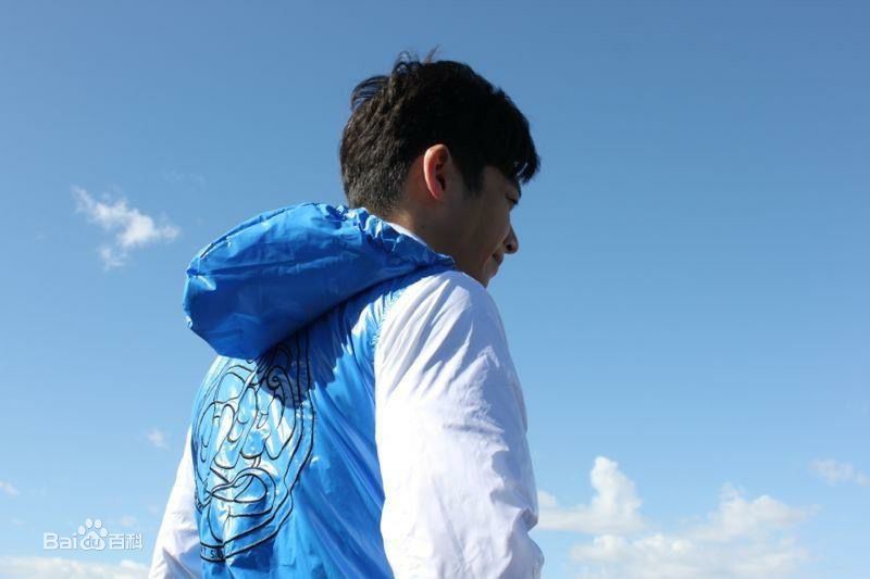 辰亦儒(Calvin)生活照图片图册