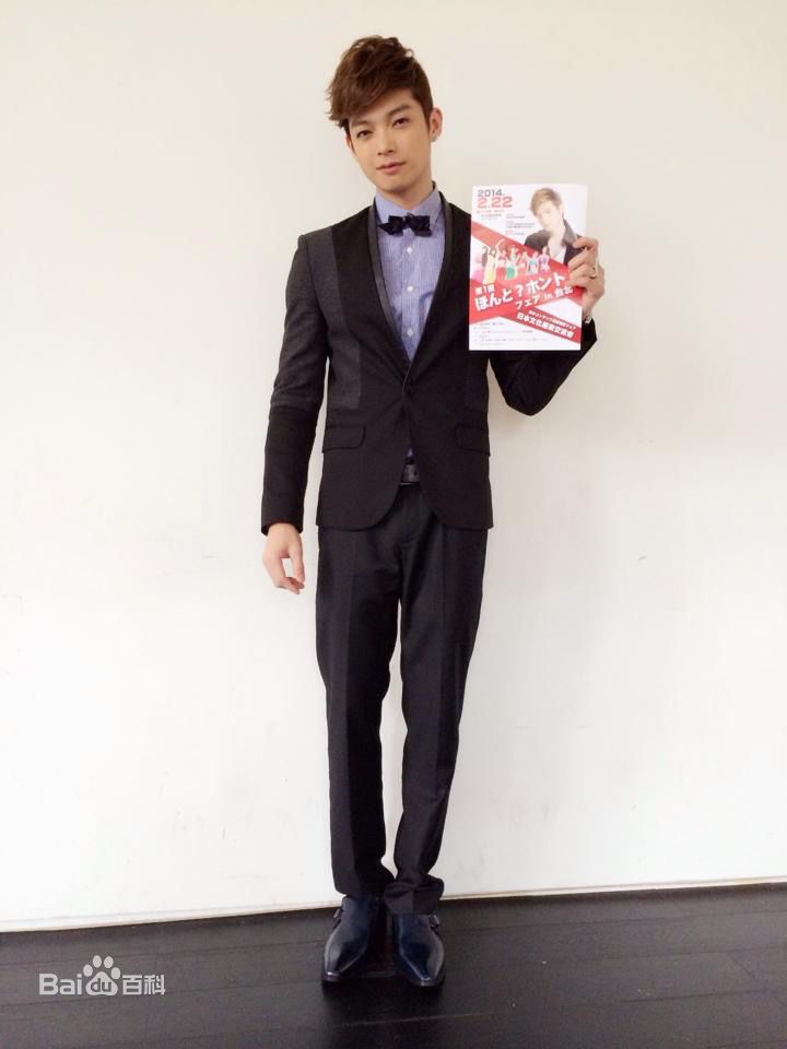 辰亦儒(Calvin)生活照图片图册