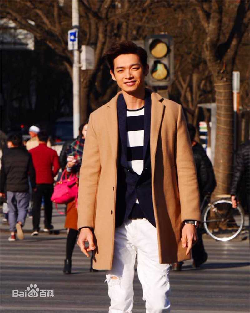 辰亦儒(Calvin)生活照图片图册