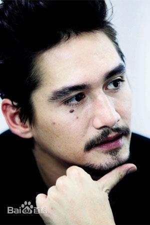 最优质阿南达·爱华灵感(Ananda Everingham)生活照