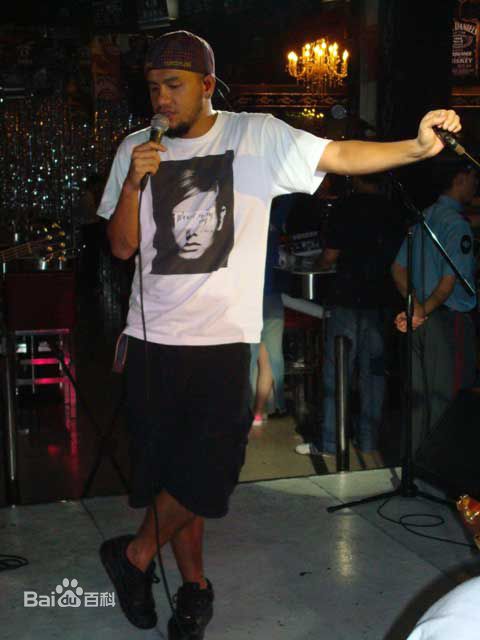 张震岳(Chang, Csun Yuk)最新壁纸