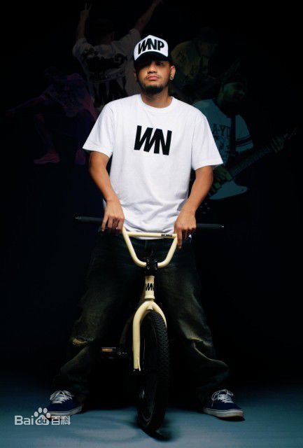 张震岳(Chang, Csun Yuk)最新壁纸