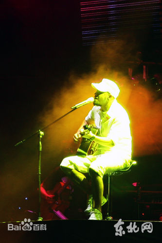 张震岳(Chang, Csun Yuk)西安演唱会前后照片