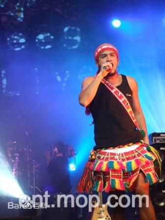 张震岳(Chang, Csun Yuk)西安演唱会前后照片