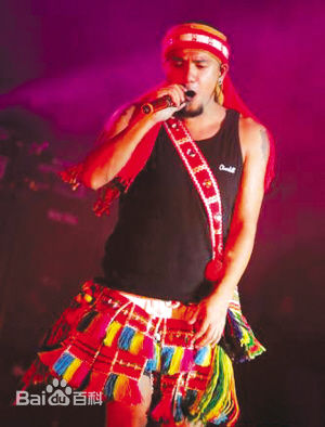 张震岳(Chang, Csun Yuk)西安演唱会前后照片