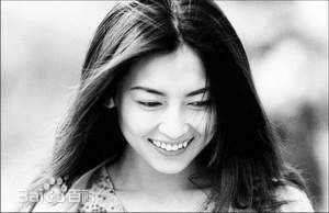 富田靖子(Tomita Yasuko)生活照性感图片图集