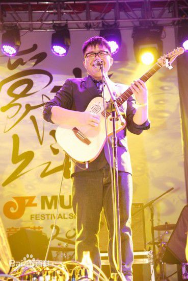 陈奂仁活动照素颜照壁纸