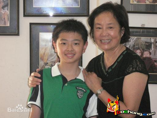 朱祺隆生活照性感图片图集