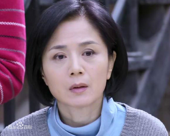 张建新《奇葩一家亲》闻红梅 剧照