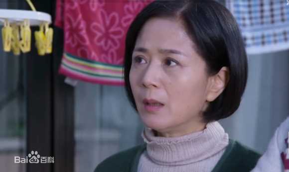 张建新《奇葩一家亲》闻红梅 剧照