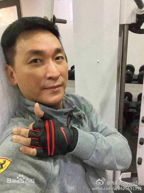 陈泰鸣(Rayson Tan)的生活照（来自微博）素颜照相册