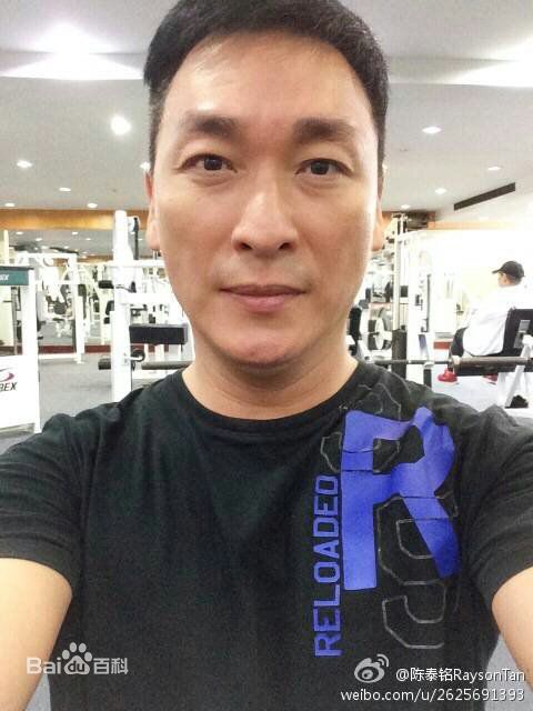 陈泰鸣(Rayson Tan)的生活照（来自微博）素颜照相册
