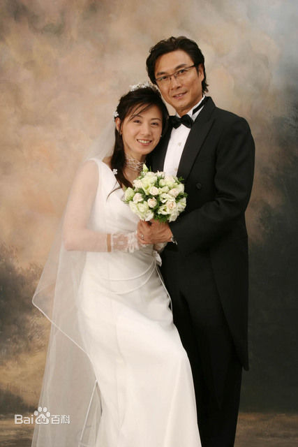 涂善妮(SunnyTu)婚纱照性感图片图集