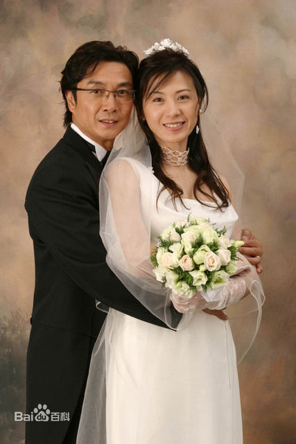 涂善妮(SunnyTu)婚纱照性感图片图集