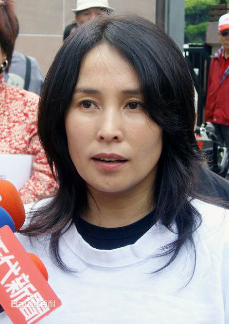 高清高金素梅(Chin May)性感图片