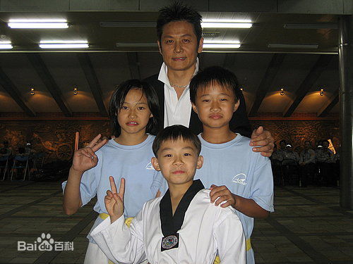 徐乃麟生活照生活照