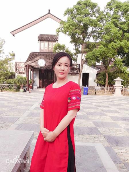 范春霞生活照壁纸壁纸