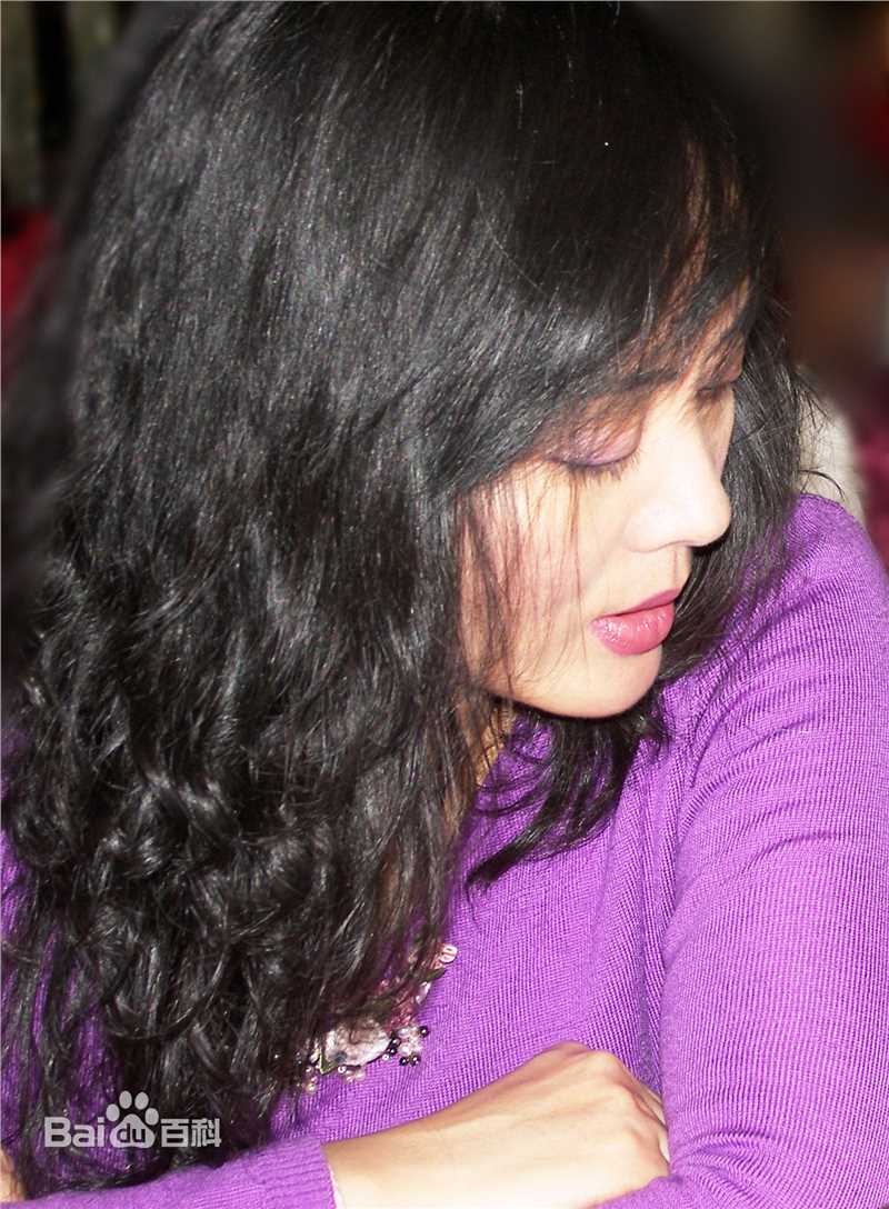 范春霞生活照壁纸壁纸