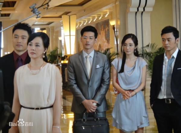 范春霞在《盛夏晚晴天》徐夫人中的