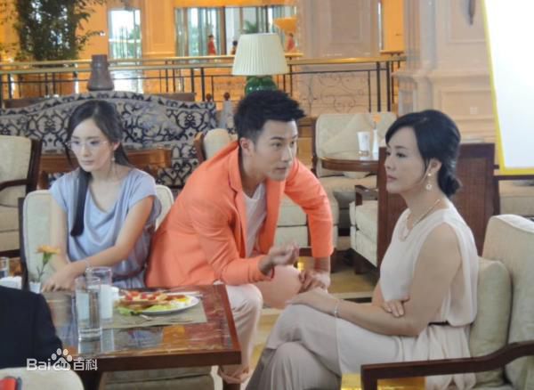 范春霞在《盛夏晚晴天》徐夫人中的