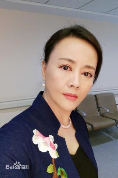 精选范春霞在《米露露求爱记》楚母中的图册