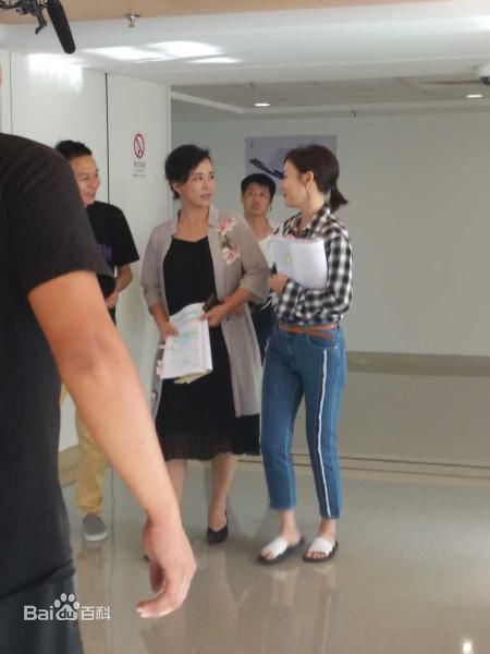 精选范春霞在《米露露求爱记》楚母中的图册