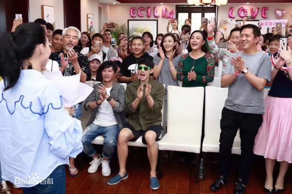 最优质范春霞在《如果爱》陈淑英中的相册