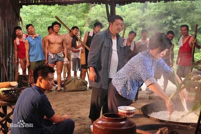 高清范春霞在《遥远的天熊山》饰李嫦娥中的图集