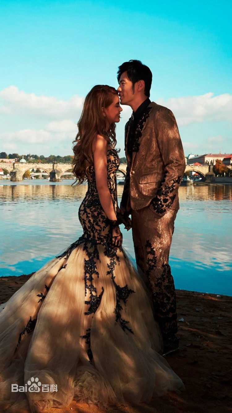 昆凌(Hannah Quinlivan)周杰伦婚纱照素颜照相册