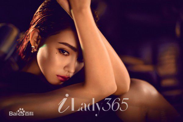 昆凌(Hannah Quinlivan)【优家画报】素颜照壁纸