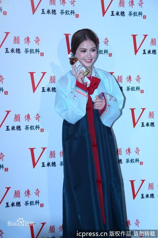 昆凌(Hannah Quinlivan)出席活动图片图集