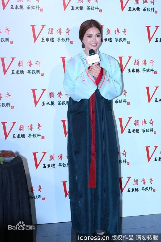 昆凌(Hannah Quinlivan)出席活动图片图集