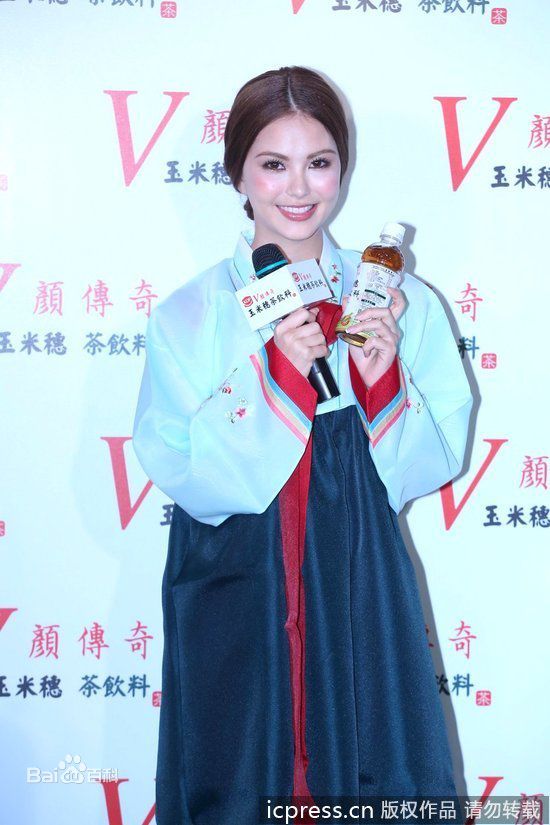 昆凌(Hannah Quinlivan)出席活动图片图集