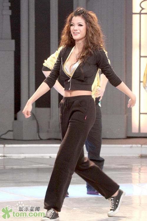 张本渝(Jessie)录制综艺节目图片图册