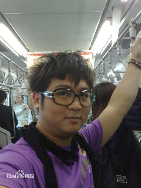 林郁智生活照图片图册