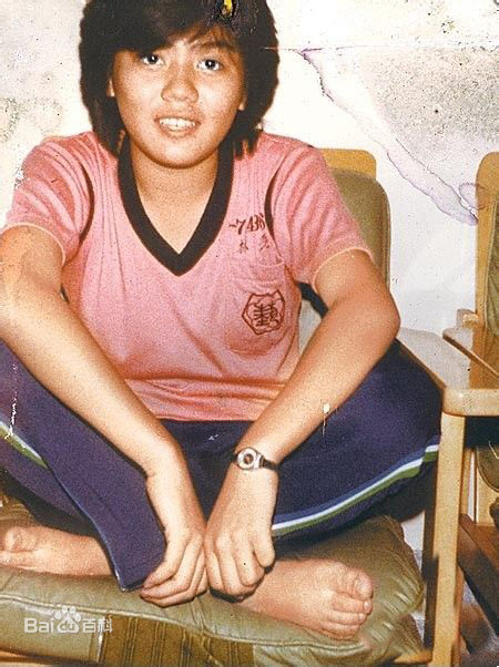 林美秀早期经历图片素颜照相册