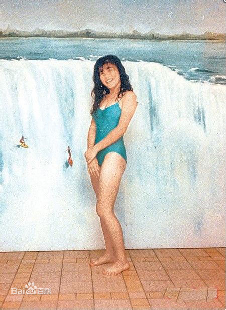 林美秀早期经历图片素颜照相册