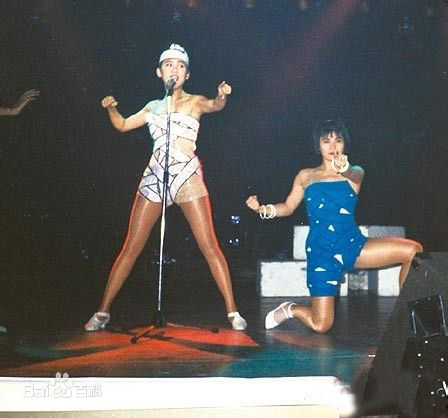 林美秀早期经历图片素颜照相册