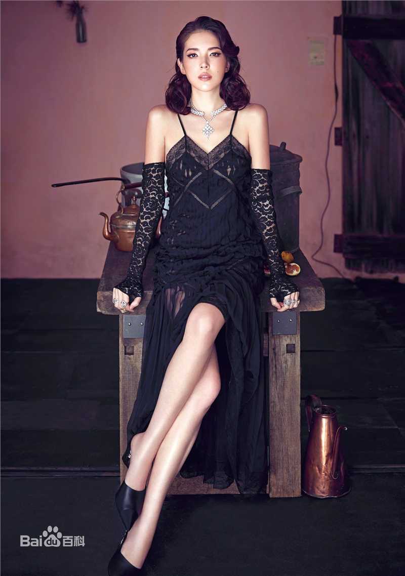 许玮甯(Tiffany Ann Hsu)最新杂志壁纸