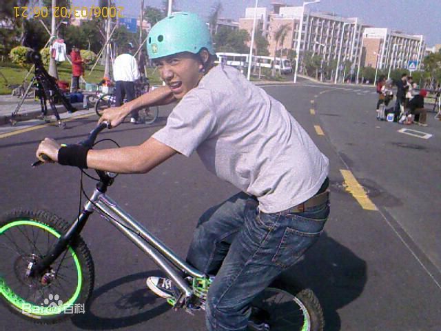 段博文生活照图册