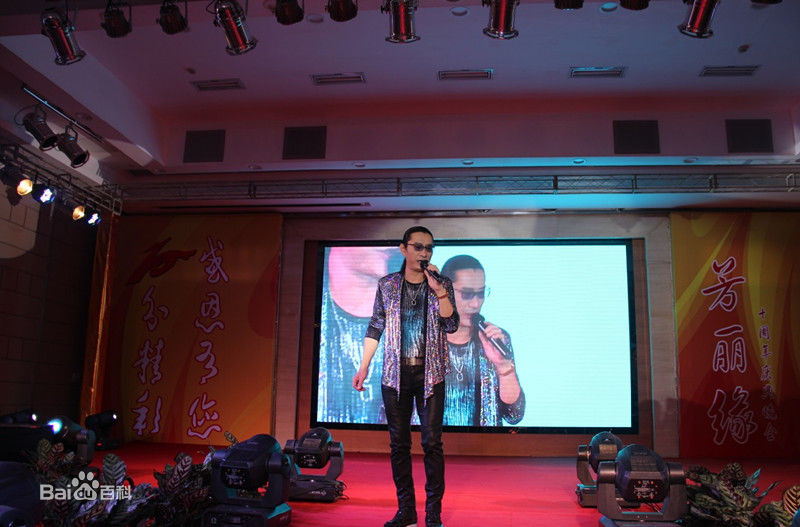 黄安(AN HUANG)2013年大陆活动最新照生活照