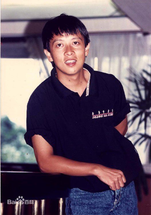 高清张雨生(Tom Zhang)在1988《天天想你》专辑照中的图集