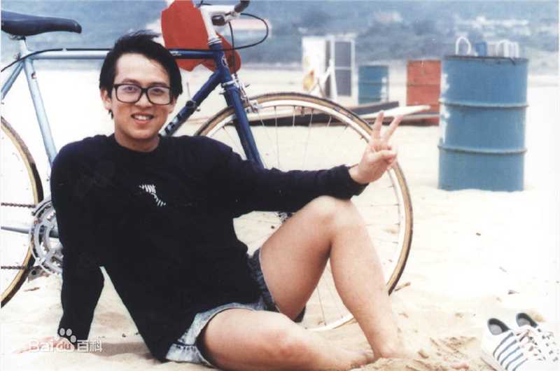 高清张雨生(Tom Zhang)在1989《想念我》专辑照中的图集