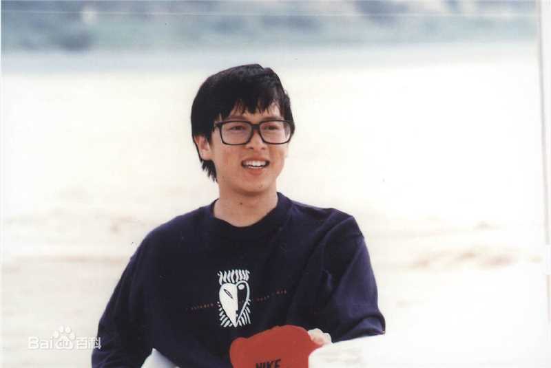 高清张雨生(Tom Zhang)在1989《想念我》专辑照中的图集