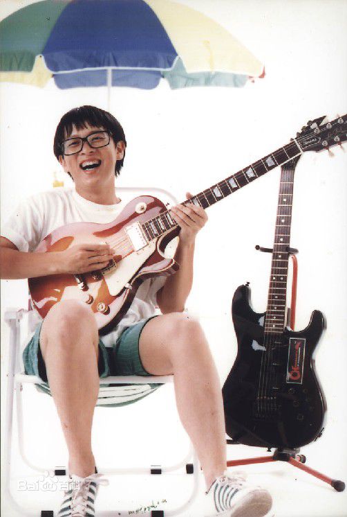 高清张雨生(Tom Zhang)在1989《想念我》专辑照中的图集