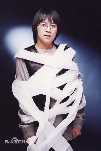 高清张雨生(Tom Zhang)在1994《卡拉OK·台北·我》专辑照中的图集