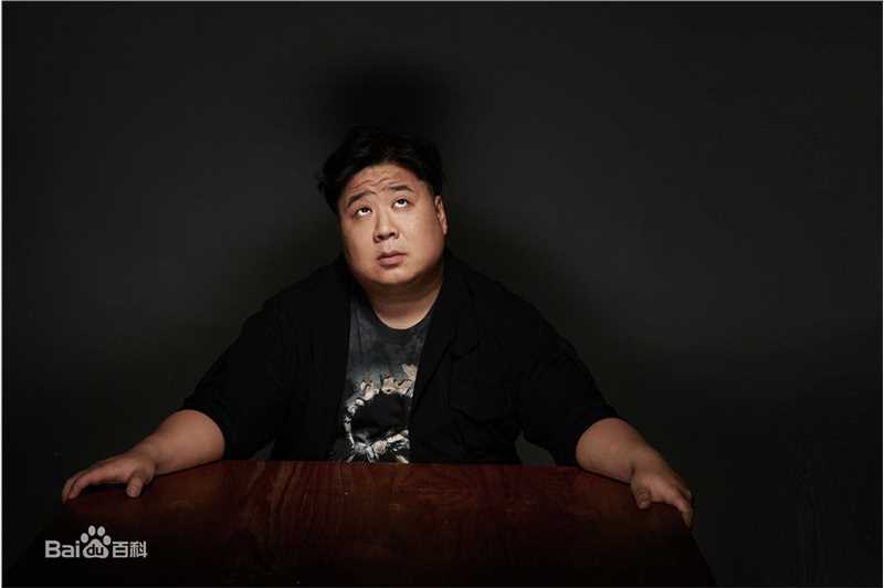 吴海龙肥龙生活照